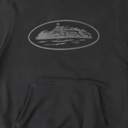 corteiz-alcatraz-hoodie-triple-black-1