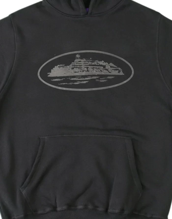 corteiz-alcatraz-hoodie-triple-black-1